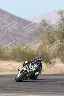 media/Nov-02-2025-CVMA (Sun) [[337aff29ab]]/Race 11-Amateur Supersport Open/
